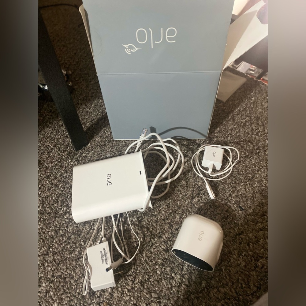 Arlo Pro 3 ultra (outdoor) + Base + all chargers & Ethernet cable
